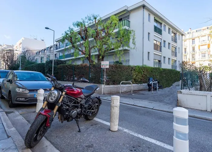 Διαμέρισμα Azur Flat *