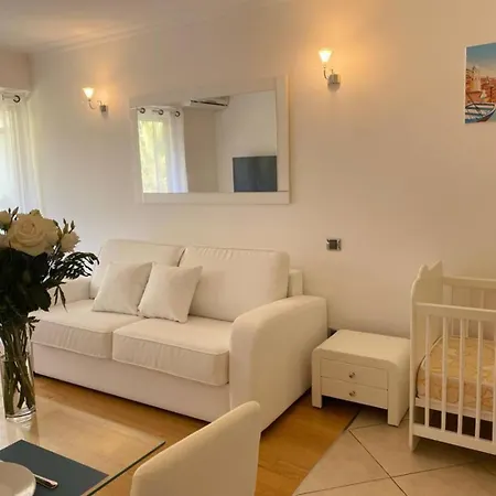 Апартаменты Azur Flat