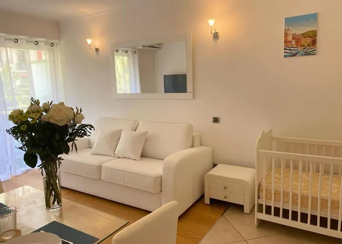 Апартаменты Azur Flat