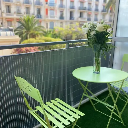 Azur Flat Appartamento